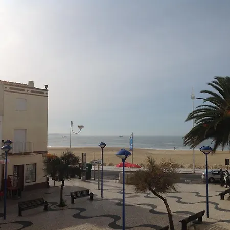Bed & Seaside * Назаре