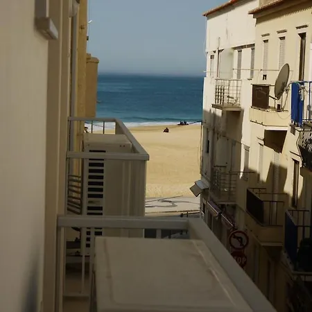 Apartment Bed & Seaside *
