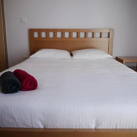 Apartment Bed & Seaside